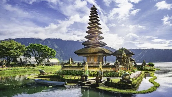 Mengapa Bali Menjadi Pilihan Menarik untuk Properti? - Vicko Property Advisor